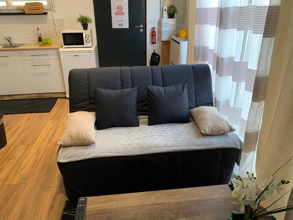My Little Home Varennes-le-Grand Bagian luar foto